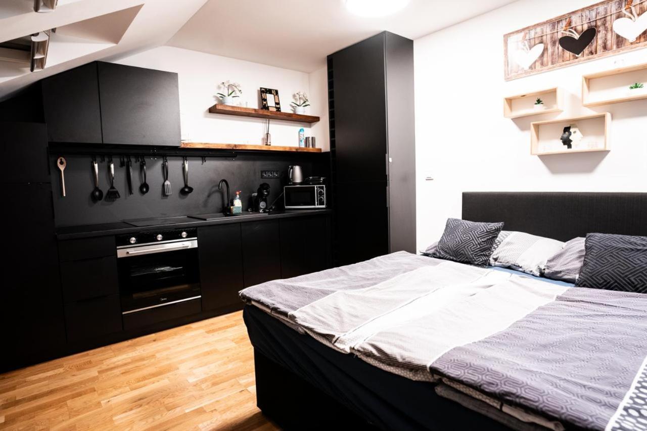 Exclusive Apartman Prague Jecna Apartment Luaran gambar
