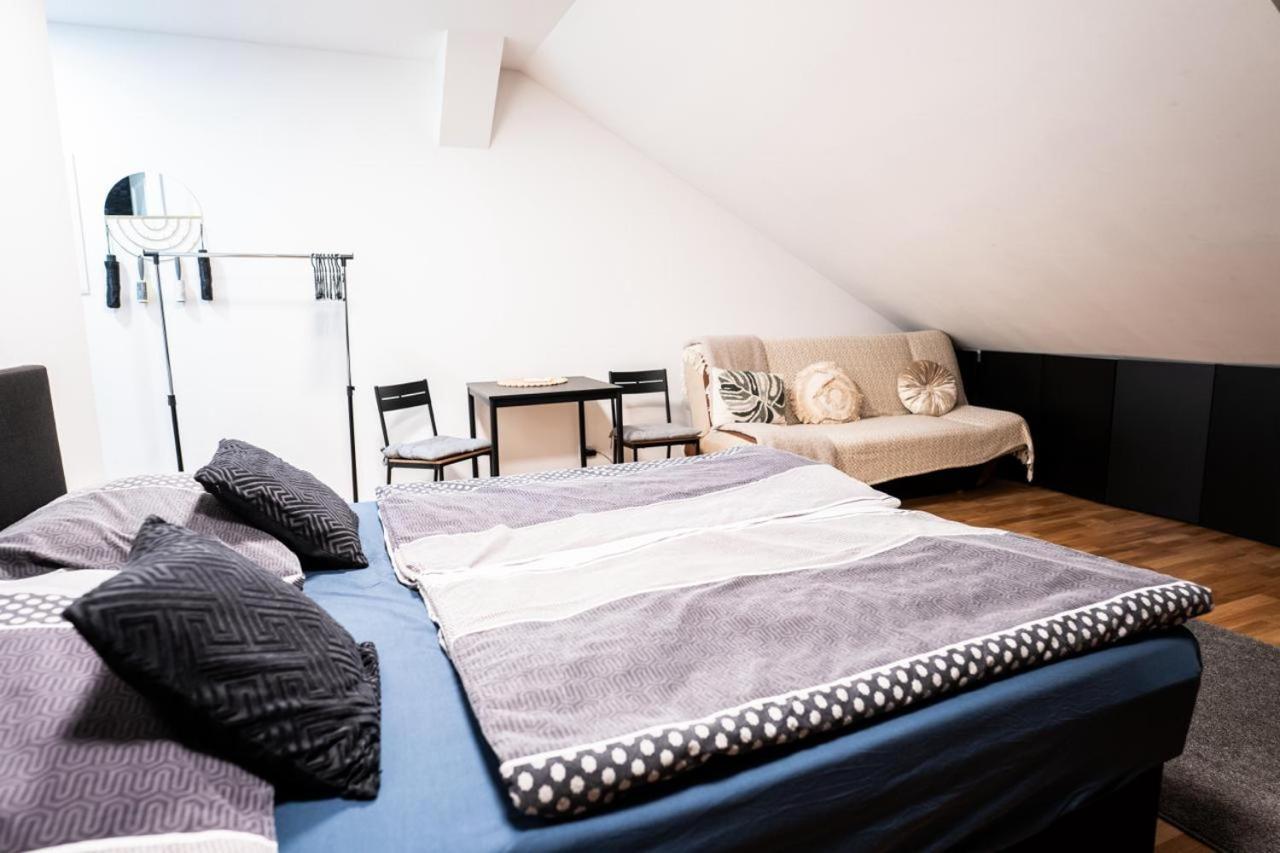 Exclusive Apartman Prague Jecna Apartment Luaran gambar