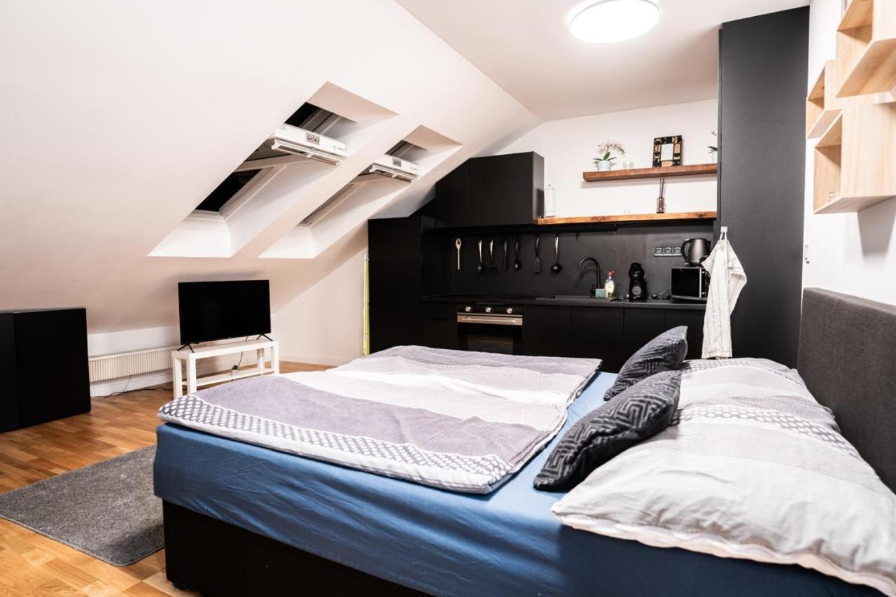 Exclusive Apartman Prague Jecna Apartment Luaran gambar